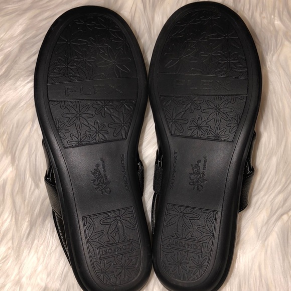 Life Stride soft system sandals - Picture 3 of 4